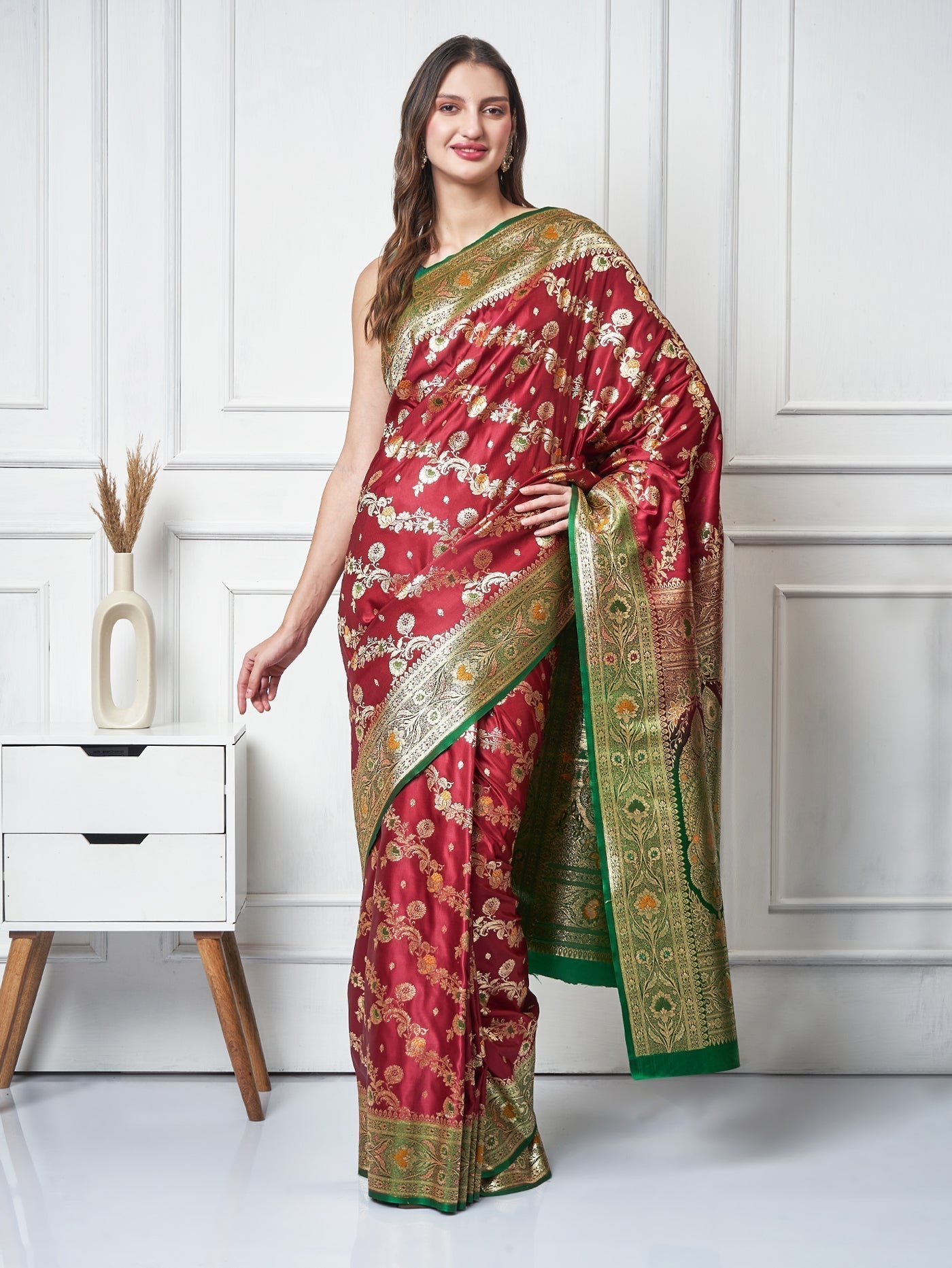 Kanjeevaram vs Banarasi vs Organza: Which Saree Is Best for Weddings?